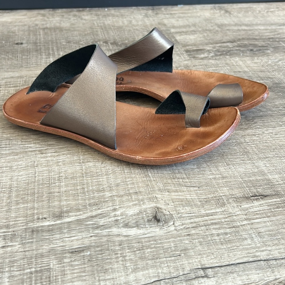 Cydwoq Thong Toe Loop Flat Sandals 38 - Picture 2 of 7